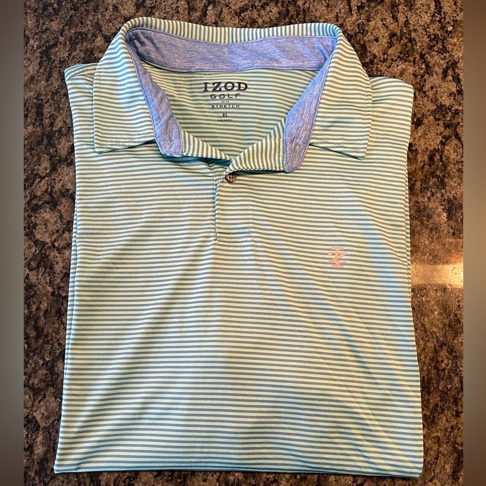 ⛳️Like NEW Men’s XL Izod Golf shirt nice light green/blue performance fabric